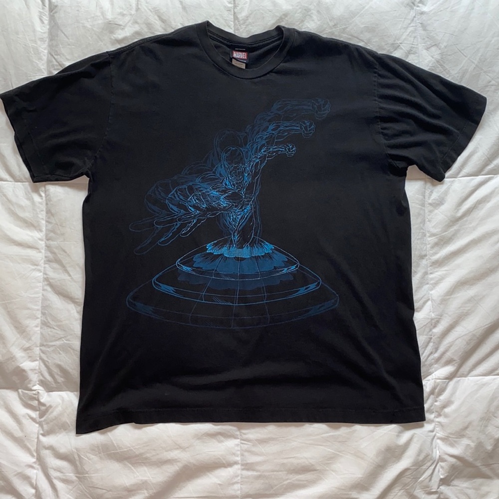 Vintage Marvel Men’s Silver Surfer Graphic T Shirt
